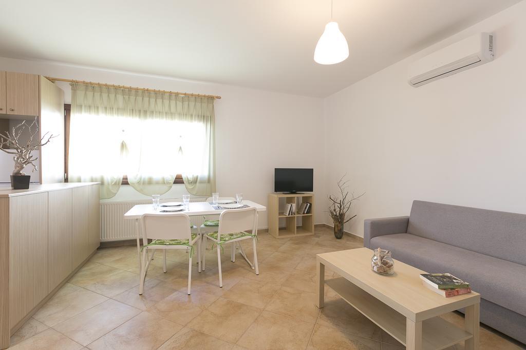 Velia Boutique Apartments Ouranoupoli Exterior photo